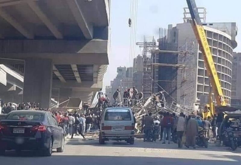 انهيار جزئي لجسر قيد الإنشاء في مصر