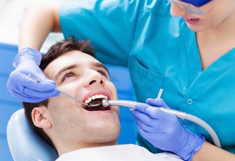 عيادة طبيب الأسنان