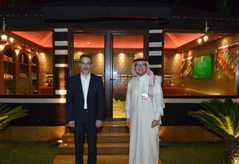 السفير السعودي والنائب المستقيل ميشال معوض