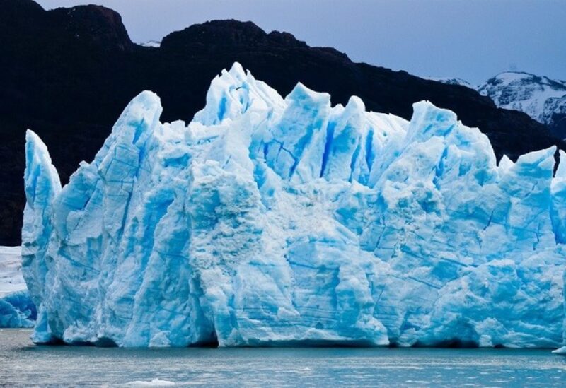 صورة.. انفصال أكبر جبل جليدي عن القارة القطبية الجنوبية