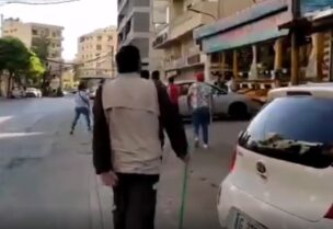 شبان يحطمون محل لبيع الخضار في جل الديب