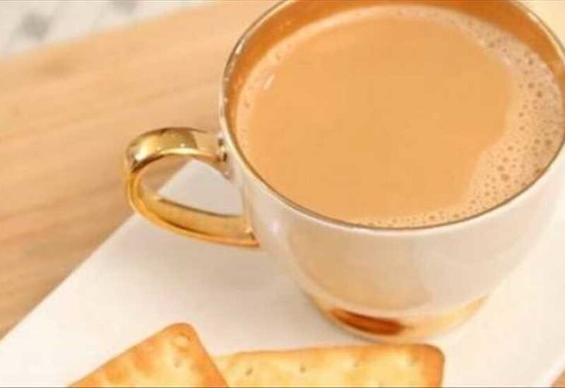شاي مع الحليب