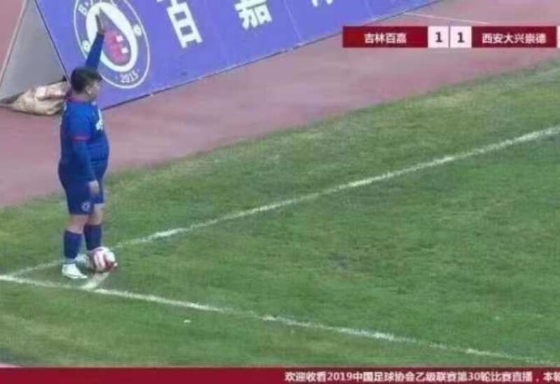 صيني يشتري نادي ليحقق حلم ابنه