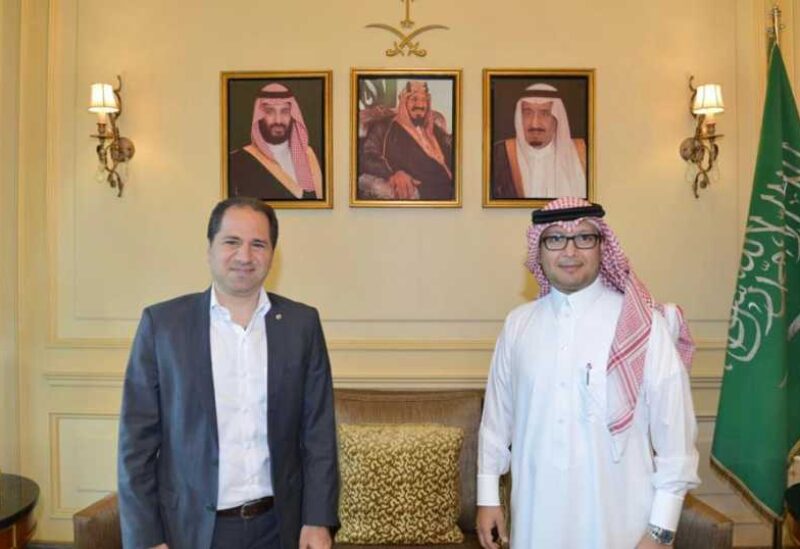 السفير وليد بخاري وسامي الجميل