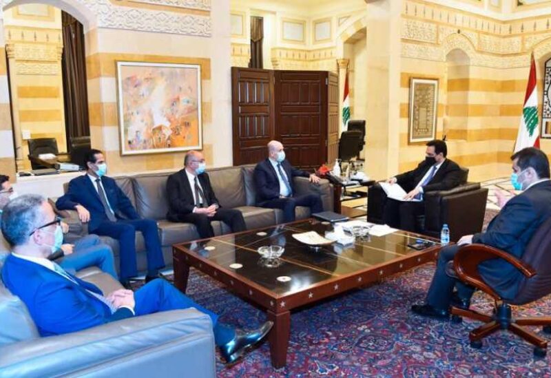 دياب يتسلّم تقرير الديوان حول تلزيم البريد