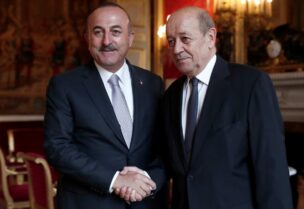 وزير الخارجية الفرنسي ونظيره التركي