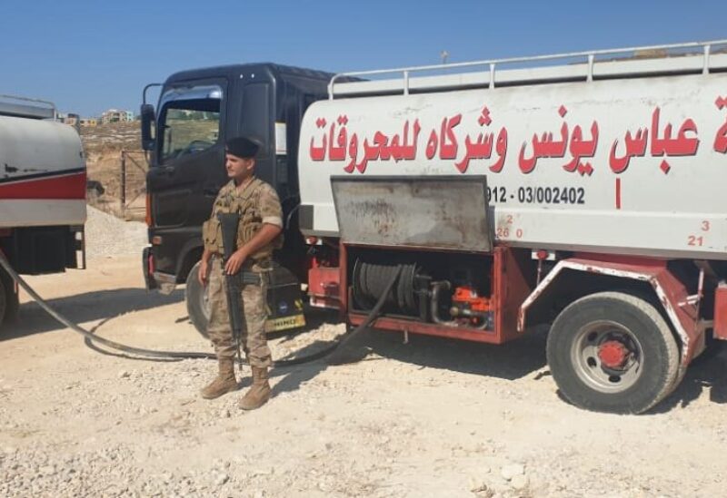 الجيش يصادر كميات من المحروقات المخزنة