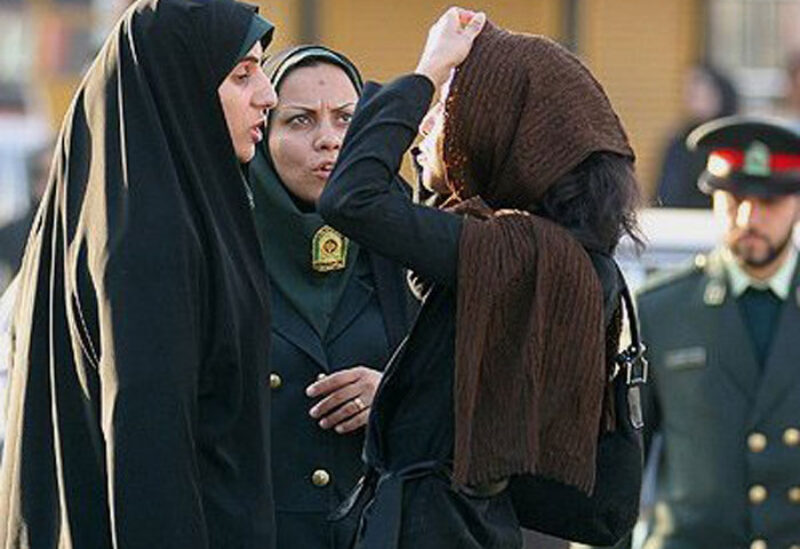 الحجاب في إيران يثير الجدل