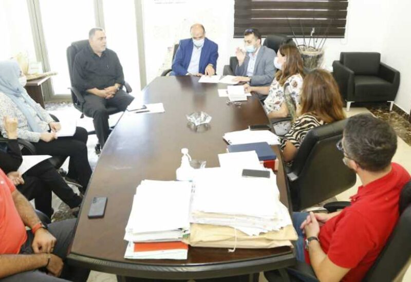 حمد حسن يترأس إجتماعا للجنة المنصة الرسمية للقاح