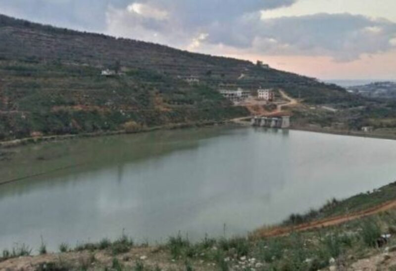 نفوق الأسماك في مجرى نهر البارد