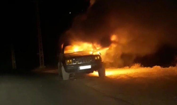 إحراق سيارة متّهم بقتل ابن بلدة إيزال