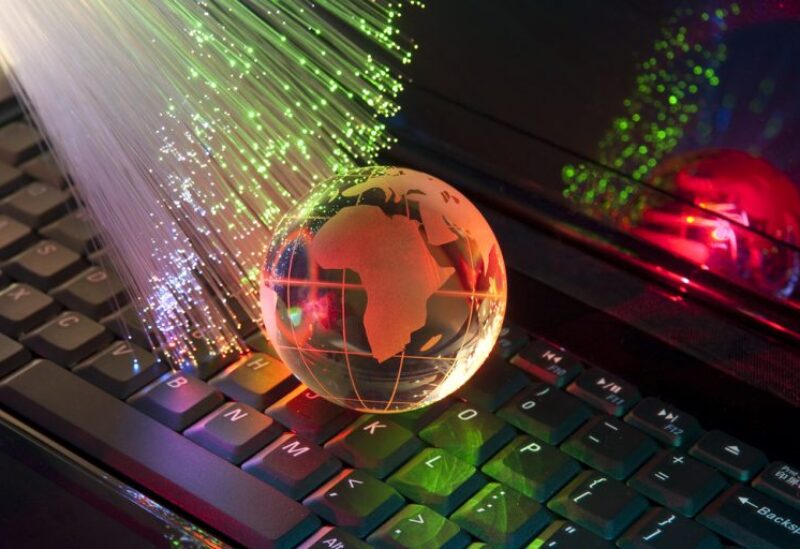 الانترنت حول العالم- تعبيرية