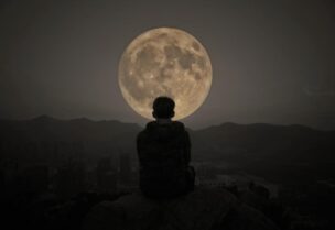 القمر- تعبيرية