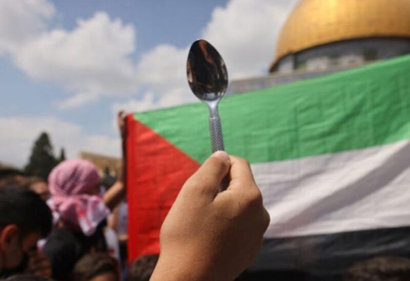 الملعقة أصبحت رمزا لعملية سجن جلبوع البطولية