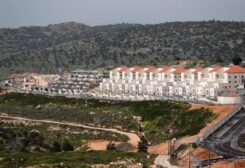إسرائيل توسع بناء المستوطنات