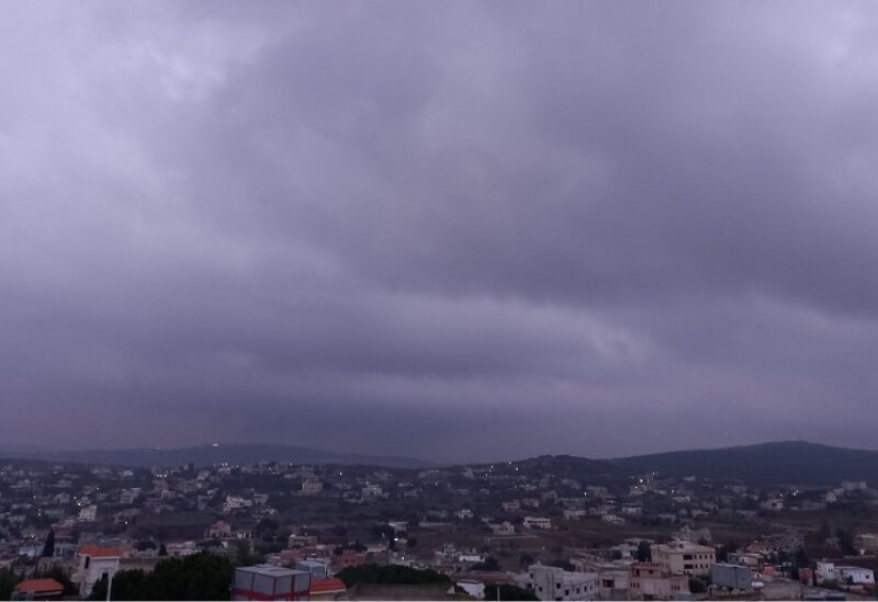 الغيوم في سماء بيروت