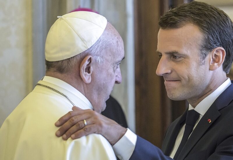 ماكرون والبابا فرنسيس