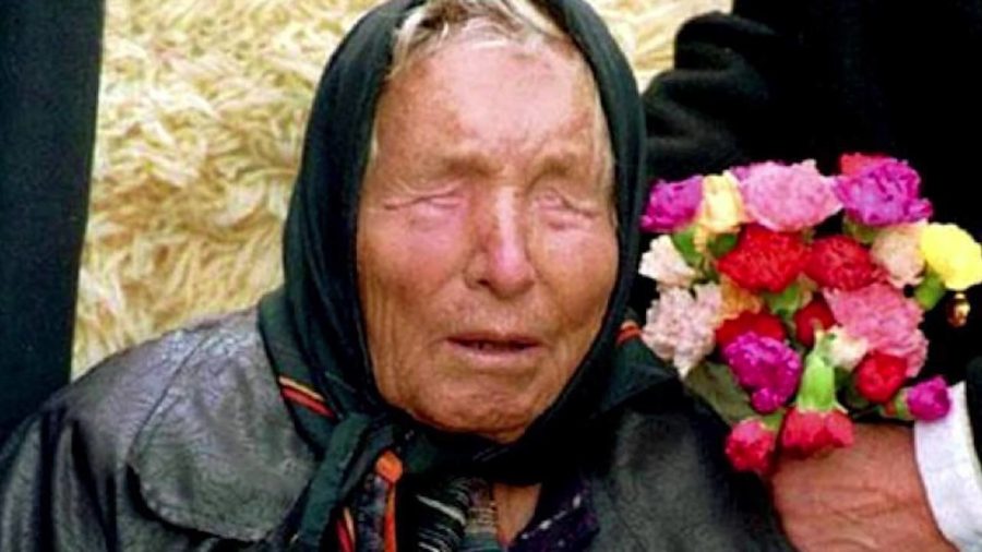 العرافة البلغارية المتوفاة بابا فانغا