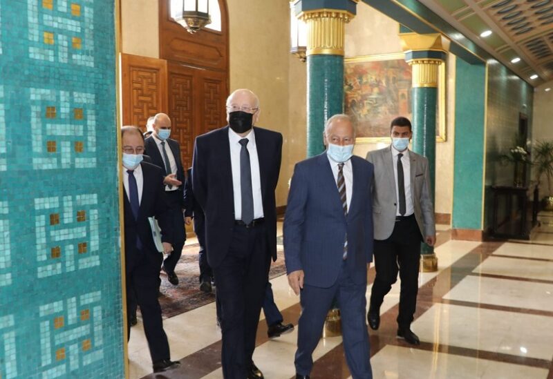 رئيس مجلس الوزراء نجيب ميقاتي في مقر جامعة الدول العربية في القاهرة