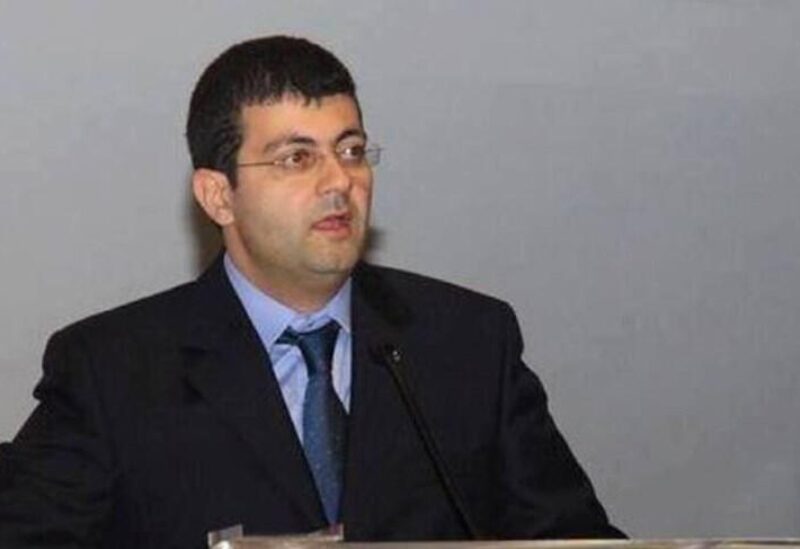 نقيب الصيادلة الدكتور جو سلوم