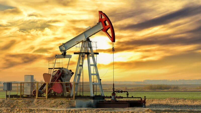 منشأة لاستخراج النفط