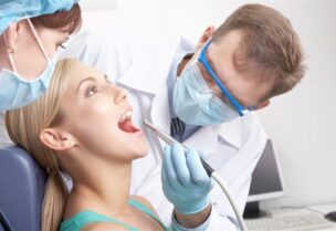 طبيب أسنان- تعبيرية