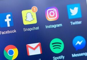مواقع التواصل- تعبيرية