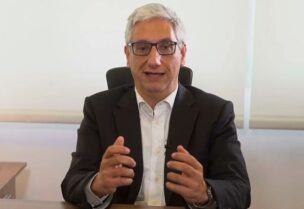 رونالد يونس نقيب أطباء الأسنان​ في ​لبنان