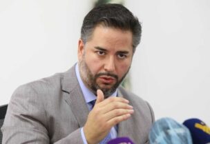 وزير الاقتصاد أمين سلام