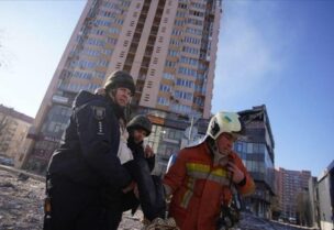 روسيا تقصف عشرات المباني السكنية