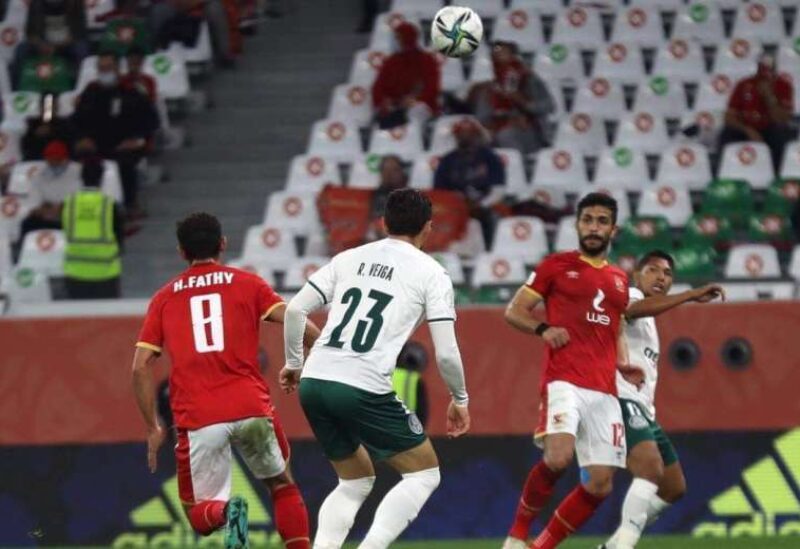 الأهلي يسحق الهلال برباعية