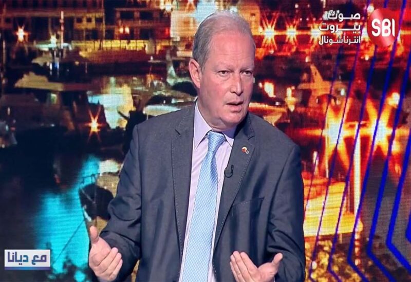 رئيس حزب الوطنيين الاحرار كميل شمعون