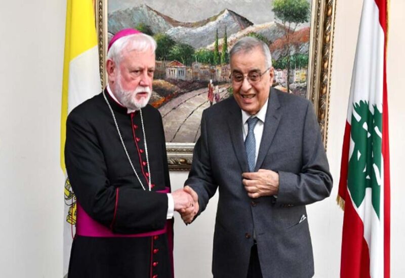 الوزير بو حبيب والمونسنيور ريتشارد بول غلاغير