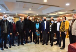 وزير التربية عباس الحلبي مع وفد من رابطة اساتذة التعليم الرسمي