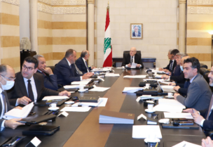 اللجنة الوزارية المكلّفة دراسة خطة الكهرباء مع رئيس الحكومة نجيب ميقاتي