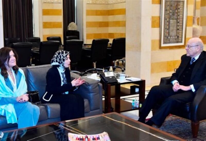 ميقاتي استقبل مندوبة الرئيس الأميركي جو بايدن لذوي الإحتياجات الخاصة سارة منقارة ترافقها السفيرة الأميركية في لبنان دوروثي شيا