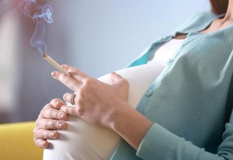 خطر كبير للتدخين على صحة المرأة الحامل والجنين