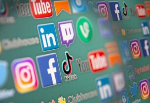 مواقع التواصل