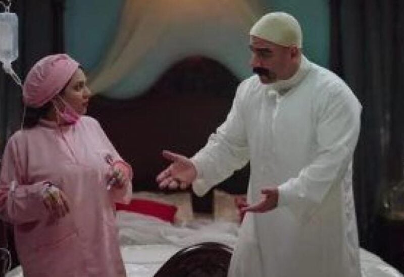 احمد مكي في مسلسل "الكبير اوي" وزوجتة المؤلفة سارة هجرس بدور "مربوحة"
