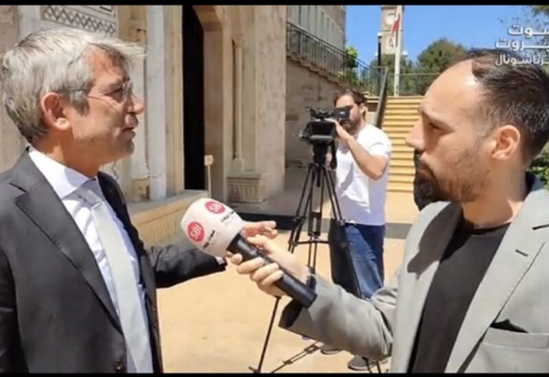 وزير الطاقة والمياة وليد فياض وربيع شنطف