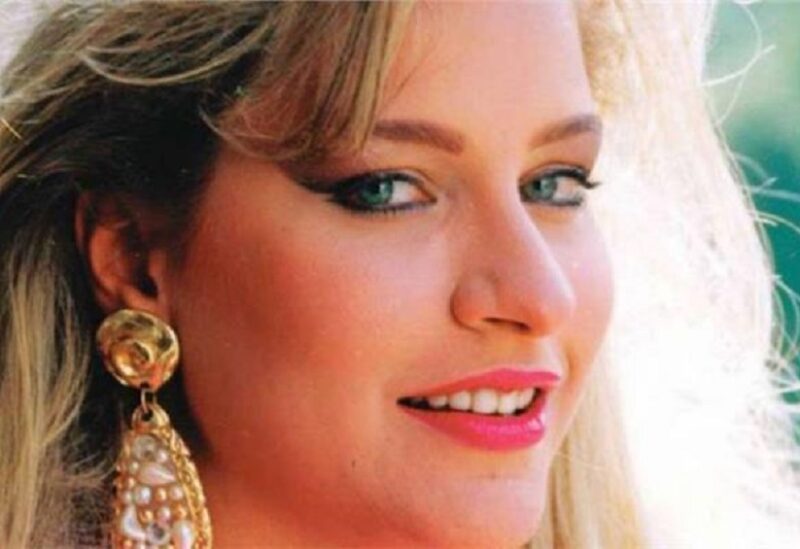 الفنانة شيرين سيف النصر