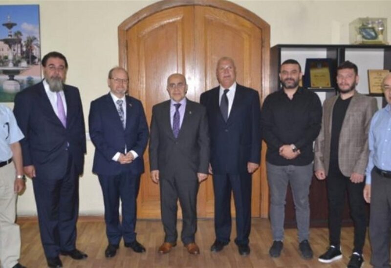 سفير النمسا في لبنان رينيه بول أمري مع رئيس بلدية طرابلس رياض يمق وعدد من الحضور