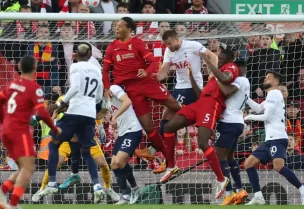ليفربول يتعادل مع توتنهام
