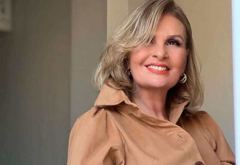 الفنانة المصرية يسرا