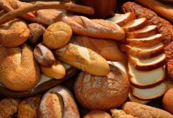 أنواع مختلفة من الخبز