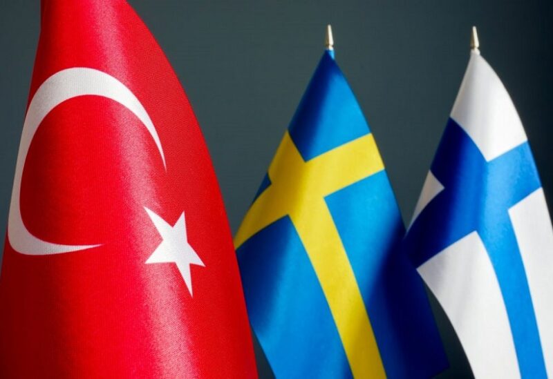 أعلام تركيا وفنلندا والسويد
