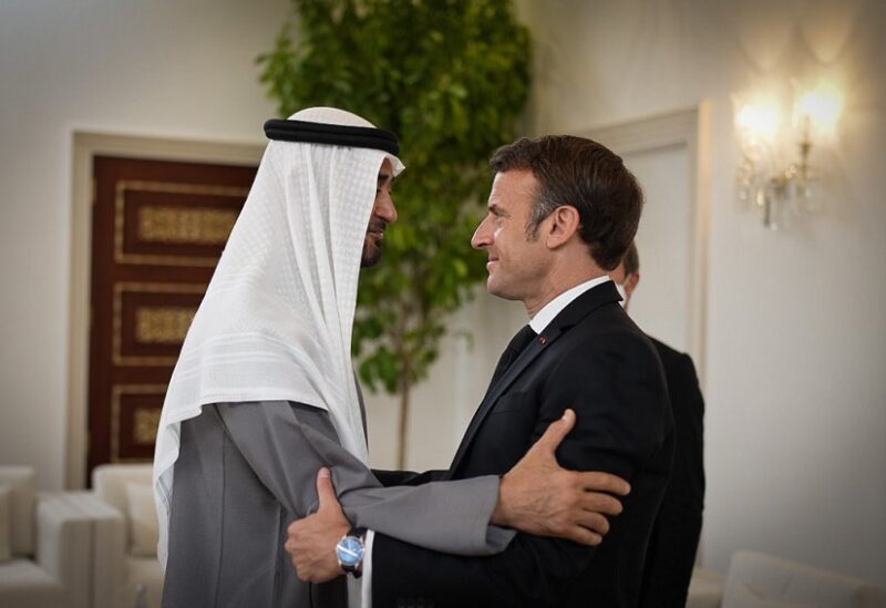 ماكرون مع نظيره الإماراتي محمد بن زايد