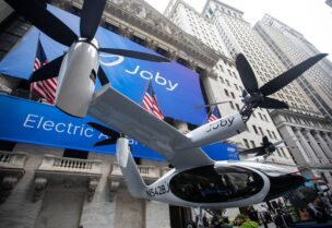 تاكسي جوي من إصدار شركة Joby "جوبي"