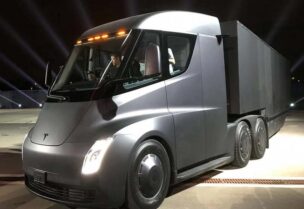 شاحنة Tesla Semi