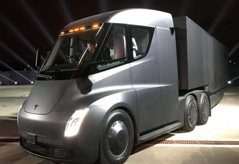 شاحنة Tesla Semi
